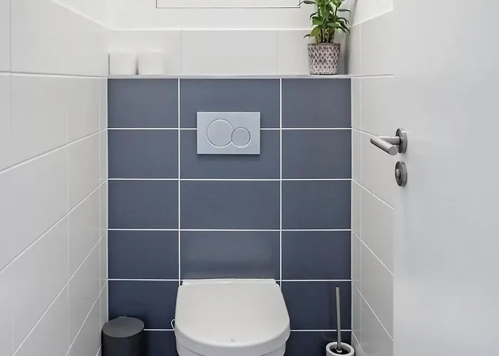 Centre, Balcony, Ac & Lift