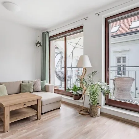 Centre, Balcony, Ac & Lift *