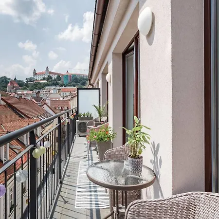 Centre, Balcony, Ac & Lift Appartement Bratislava